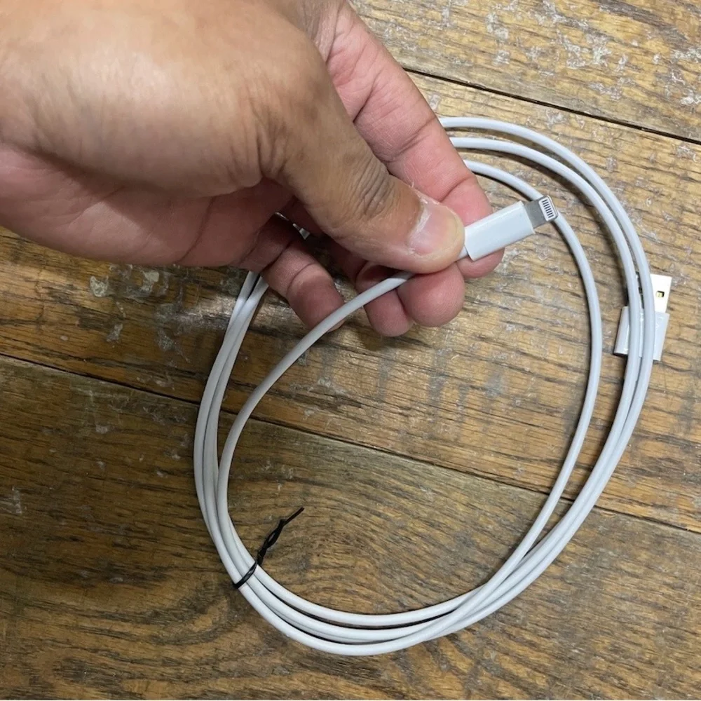 Apple Lightning to USB Sync & Charging Cable - White (6ft)